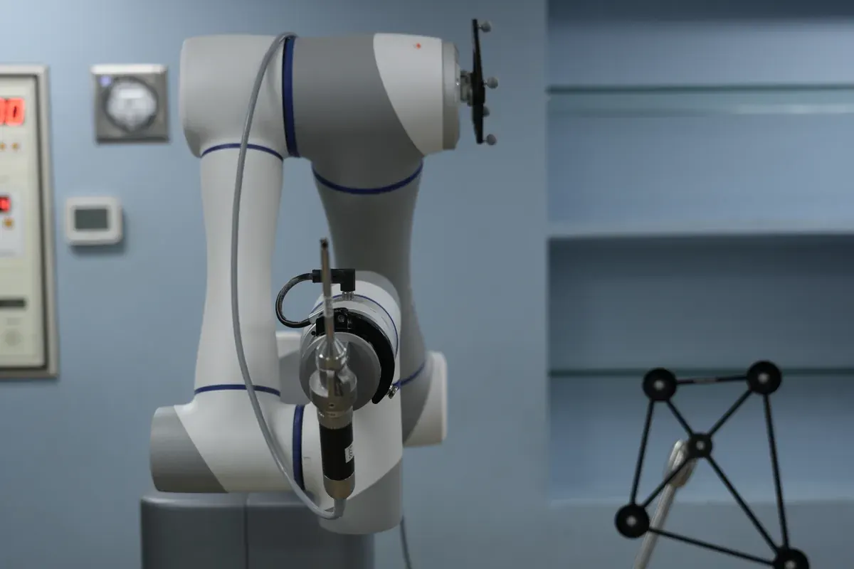 Robotic Knee & Hip Replacement